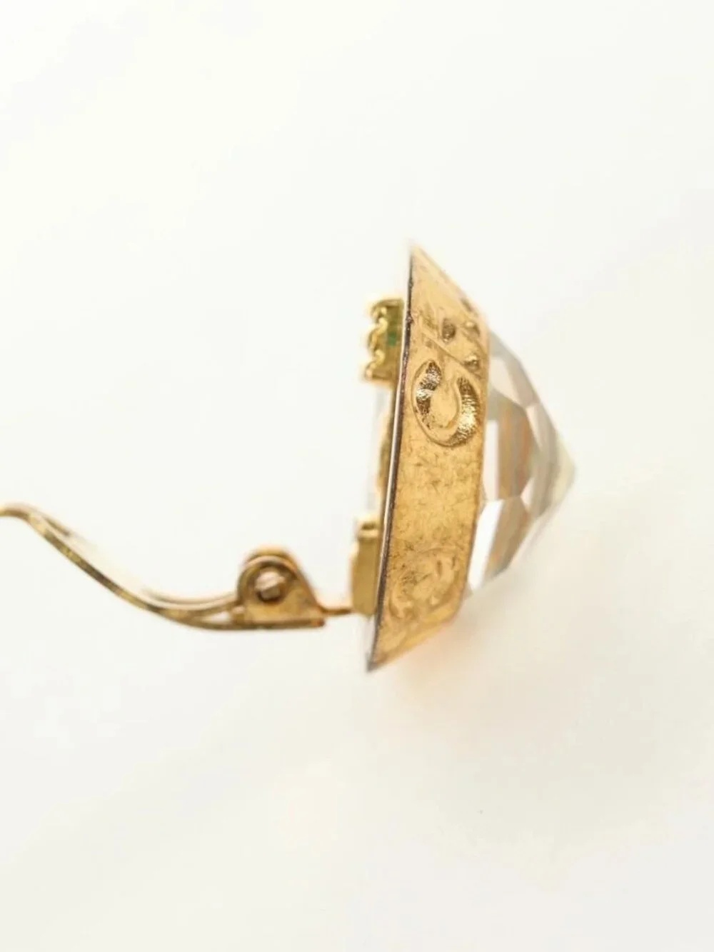 CHANEL Earring metal Gold CC Auth 185854M